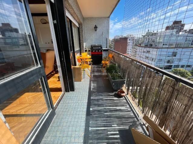 Venta Apartamento Punta Carretas/ 4 Dormitorios/ 4 Baños/...