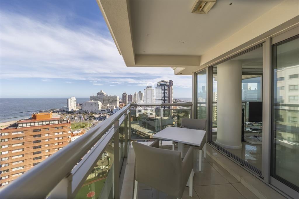 Apartamento dos dormitorios y dos suites - Imperiale III -