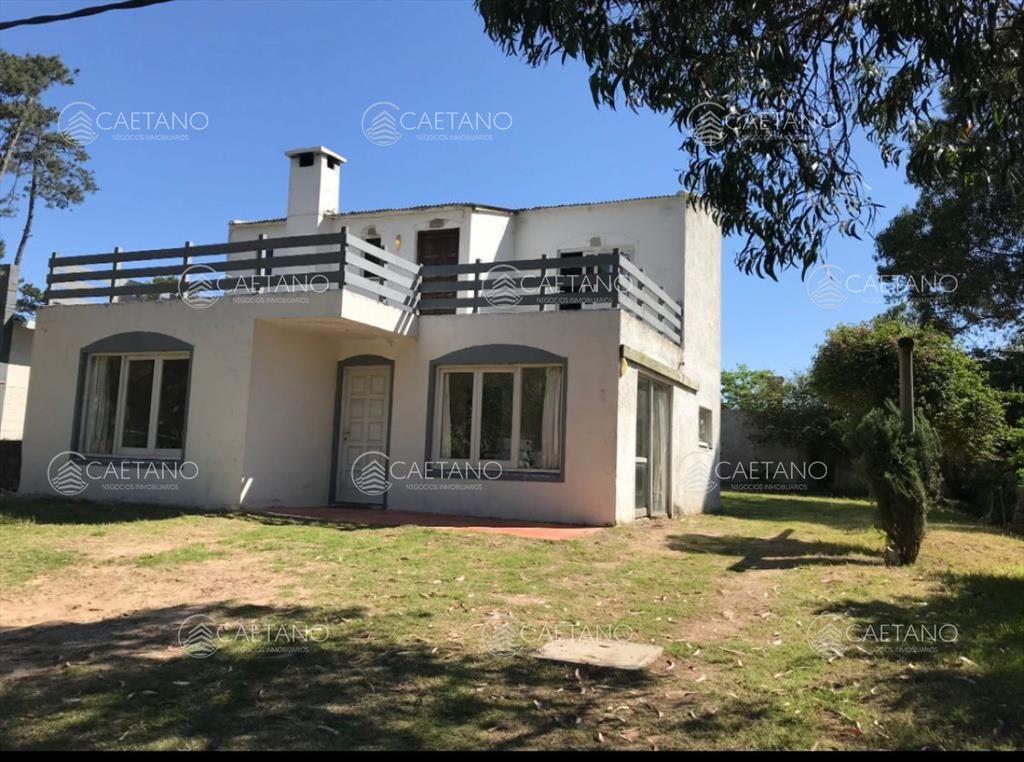 Casa en Venta, 3 Dormitorios Lausana