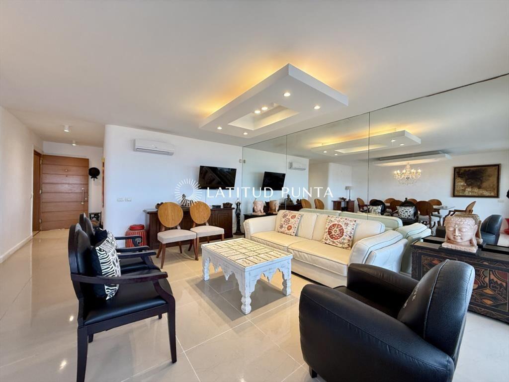 Pent house en venta en Lomas de Manantiales