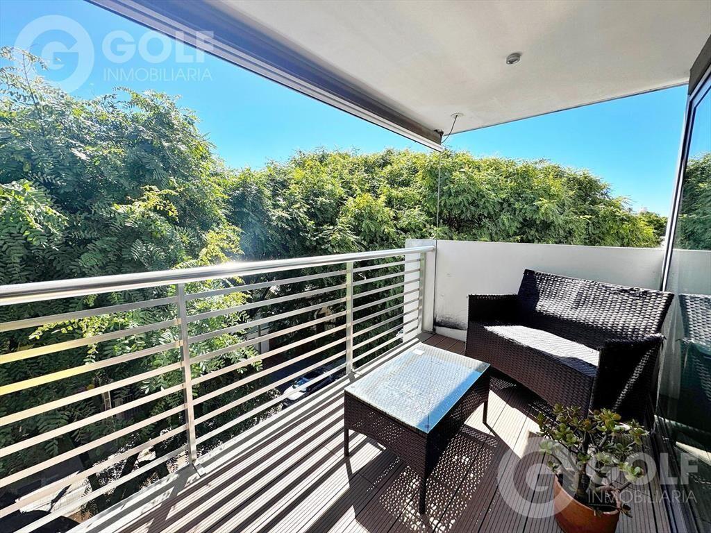 Venta de apartamento de 3 dormitorios CON RENTA y 2 cochera