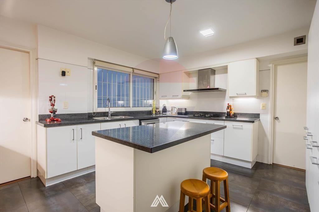 VENTA APARTAMENTO FRENTE AL GOLF PUNTA CARRETAS