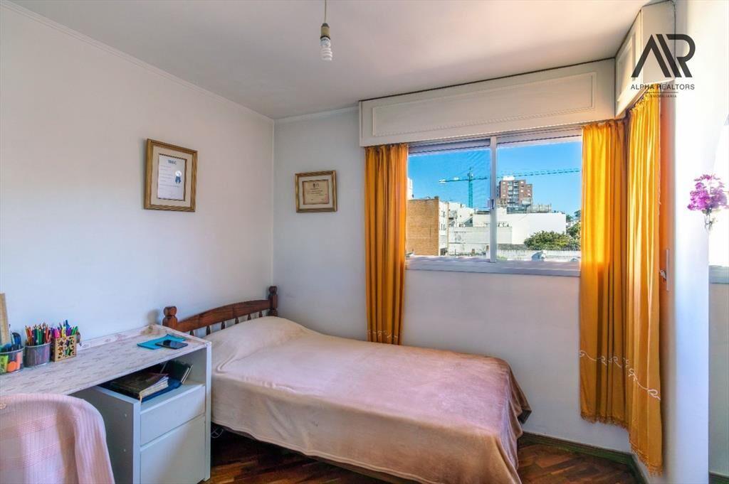 Apartamento en venta c/ cochera en Malvin