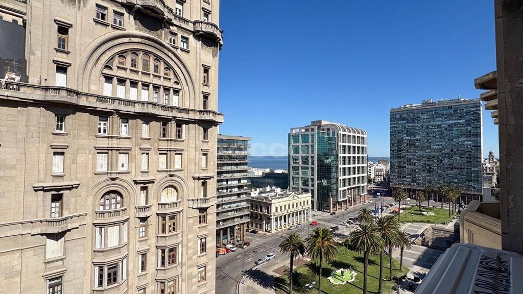 ALQUILER DE OFICINA EN EDIFICIO TORRE INDEPENDENCIA