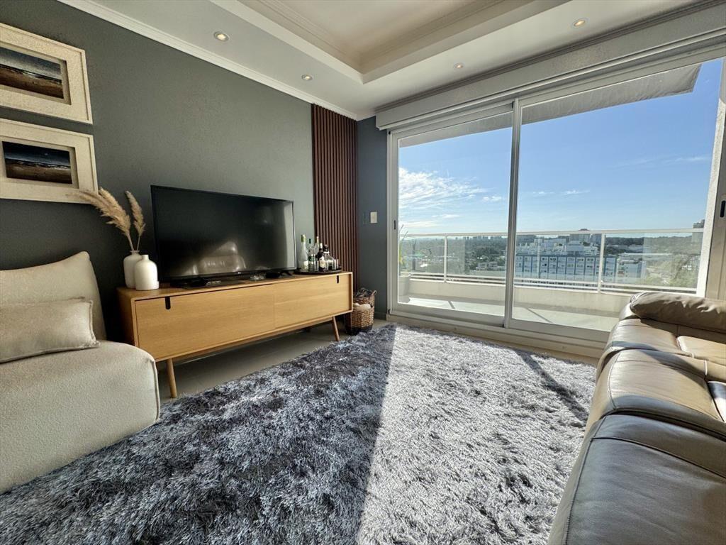 PENT-HOUSE DE 3 DORMITORIOS EN VENTA - AIDY GRILL