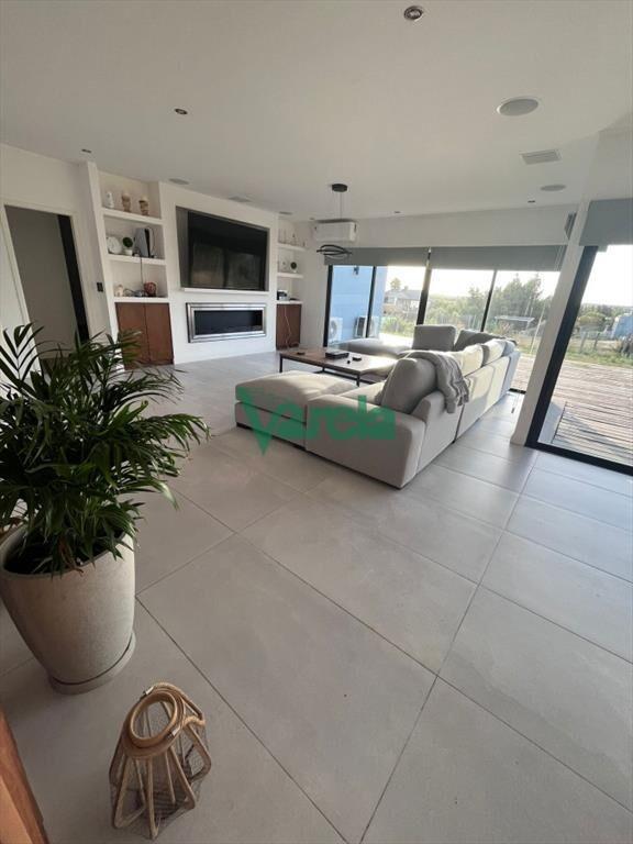 venta muy buena casa en colinas de carrasco 3 3