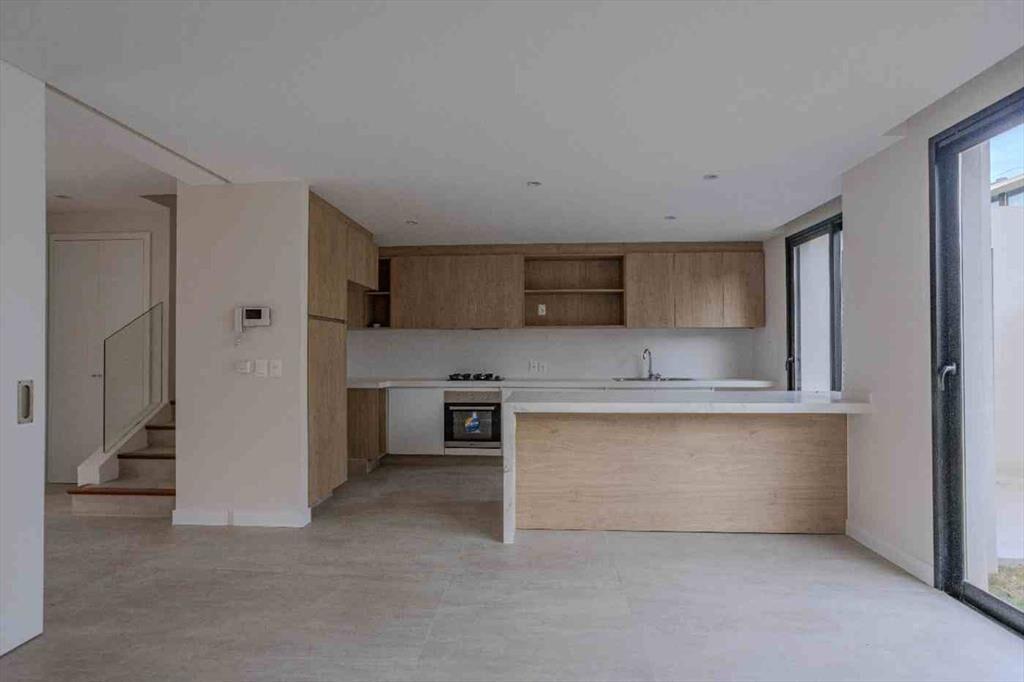 VENTA CASA PH 4 DORMITORIOS EN BARRIO PARQUES 2