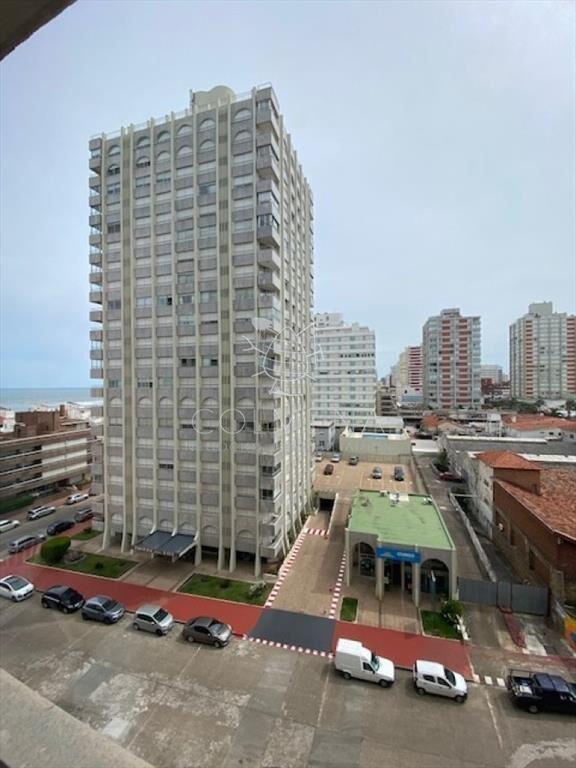 Apartamento de 1 dormitorio en peninsula Santos