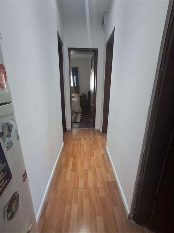 Venta de apartamento tipo casa, 2 dorm, patio, jardín, coch
