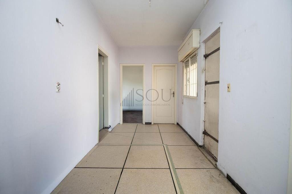 Venta casa 5 dormitorios y garaje en Cerrito