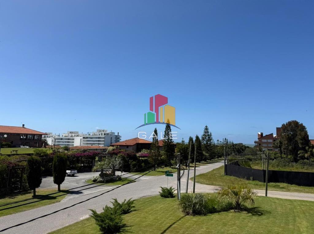 Apartamento en alquiler anual - Brava - Rincon del Indio