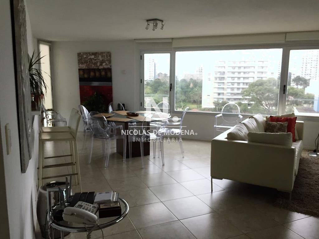 Torre con servicios en Brava