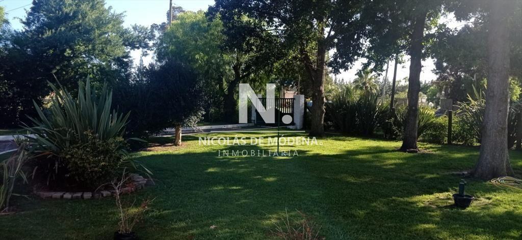 Vende Chacra amplio, con casa de 3 dormitorios en