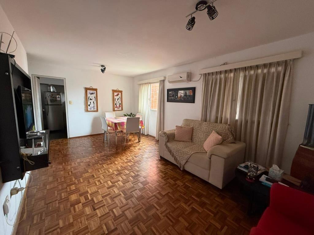 Apartamento de 3 dormitorios en venta en Verdi casi Propios