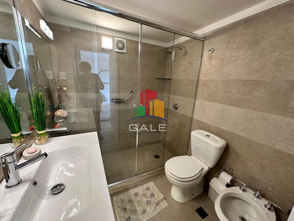 Apartamento de 2 dormitorios y medio en Playa ,