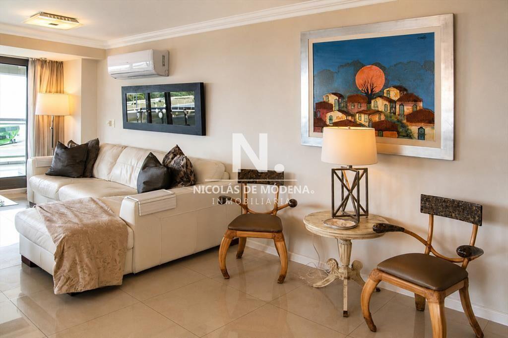 Departamento de 3 dormitorios + dependencia en Torre Imperi