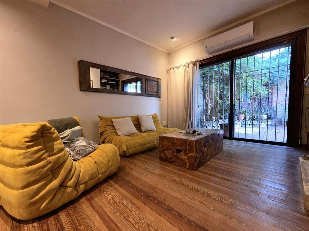 Venta de casa de estilo en Pocitos 4 dormitorios...