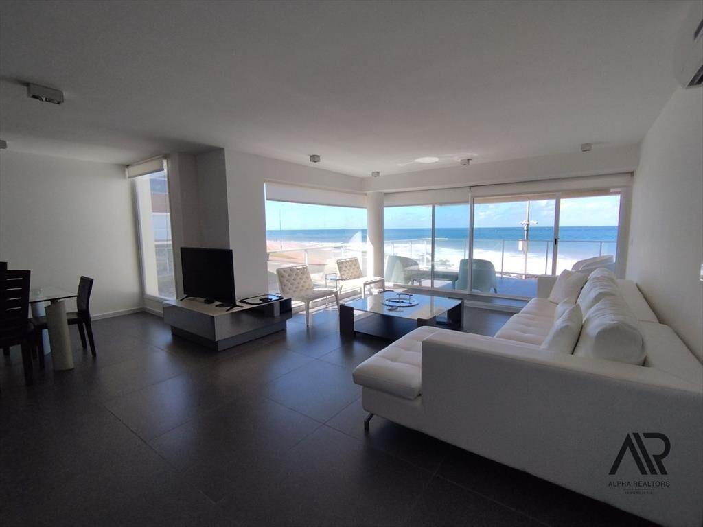 Apartamento en venta de 2 dormitorios en suite c/ cocher...