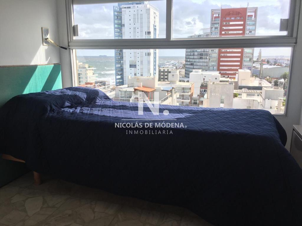 Apartamento en venta con vista al puerto
