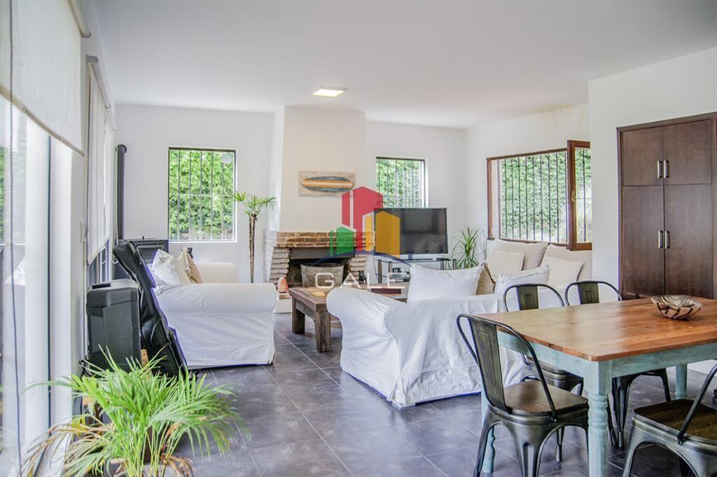 Excelente chalet de 5 dormitorios en venta a pasos de Playa