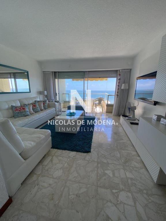 EXCELENTE APARTAMENTO EN PLAYA MANSA