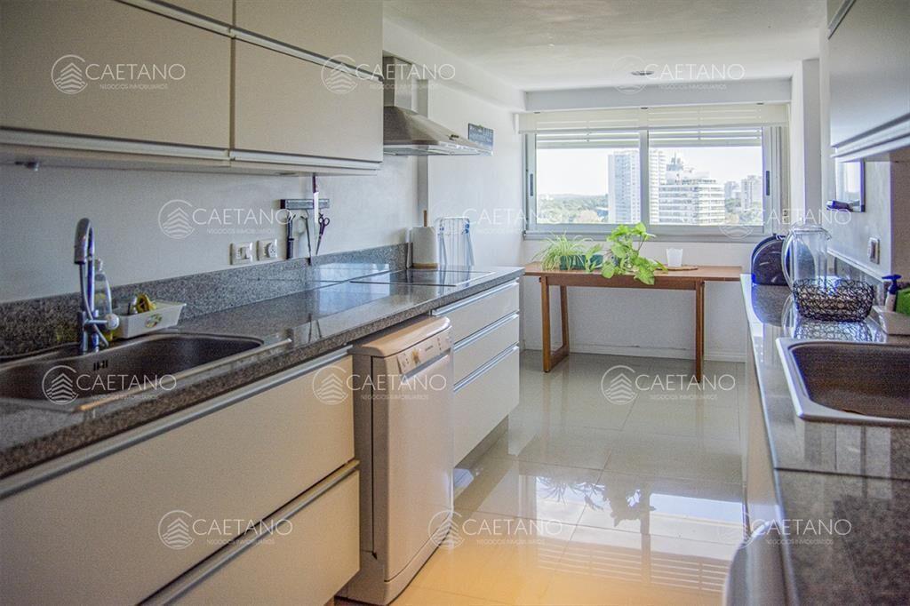 Excelente departamento en Punta del Este