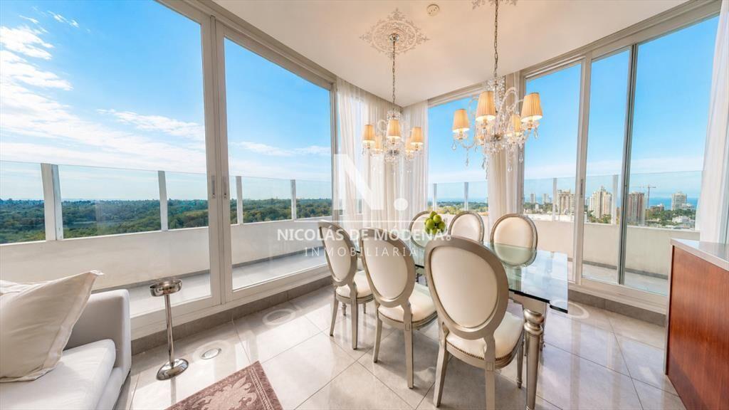 Penthouse de 3 dormitorios en venta en Torre Yoo