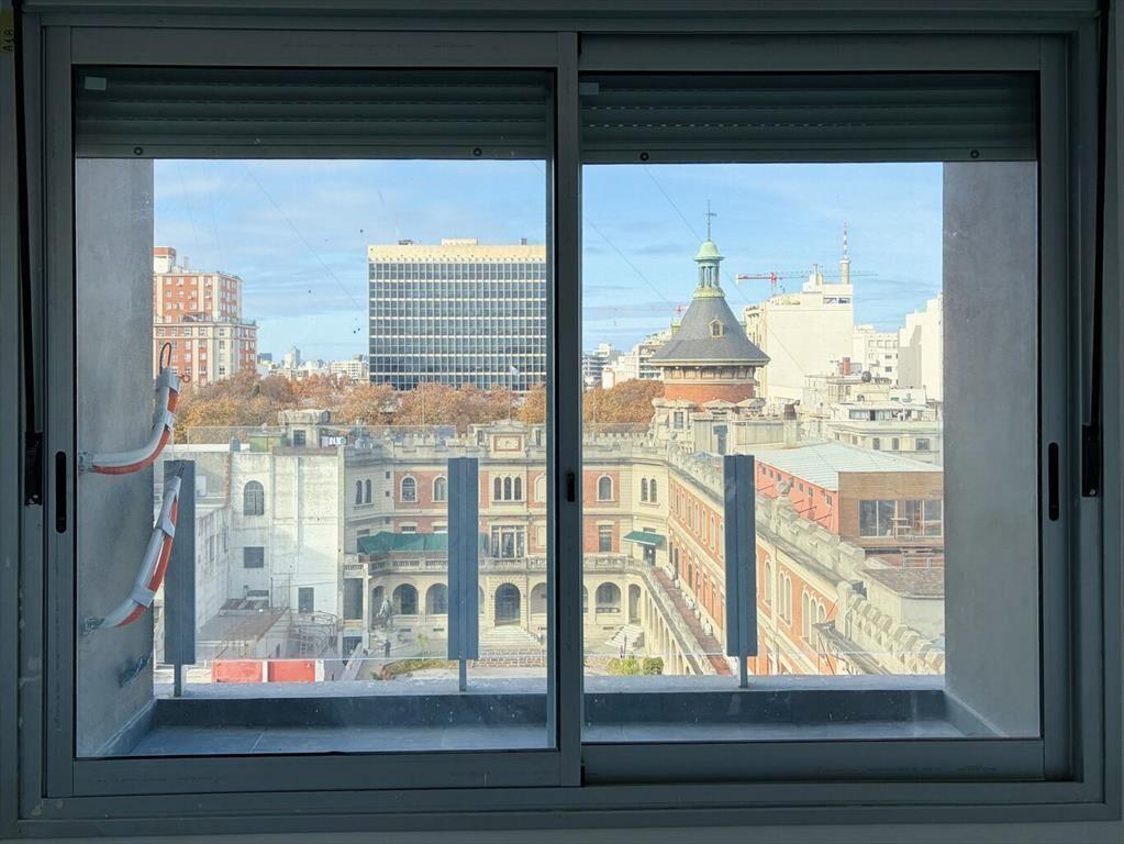 Venta apartamento 1 dormitorio al frente en Cordon. a estre