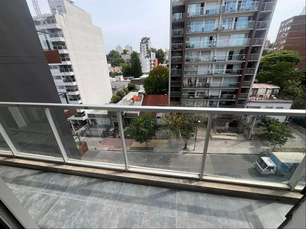 Venta Apartamento 3 dormitorios y garaje Pocitos