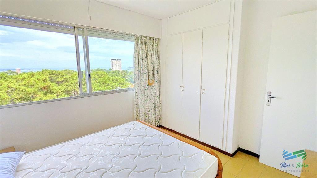 Roosevelt: Apartamento en venta y alquiler.