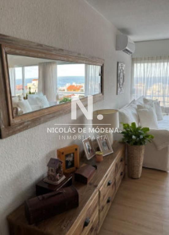 En Peninsula, apartamento de 3 dormitorios