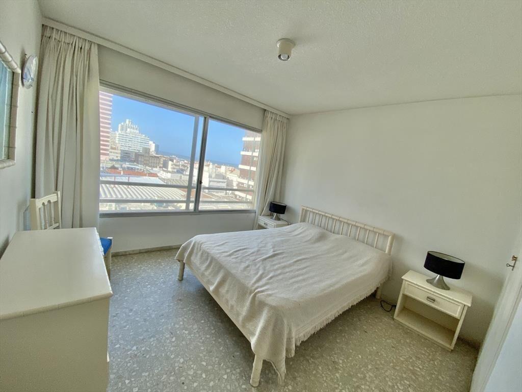 VENTA DE APARTAMENTO DE 1 DORMITORIO Y MEDIO EN