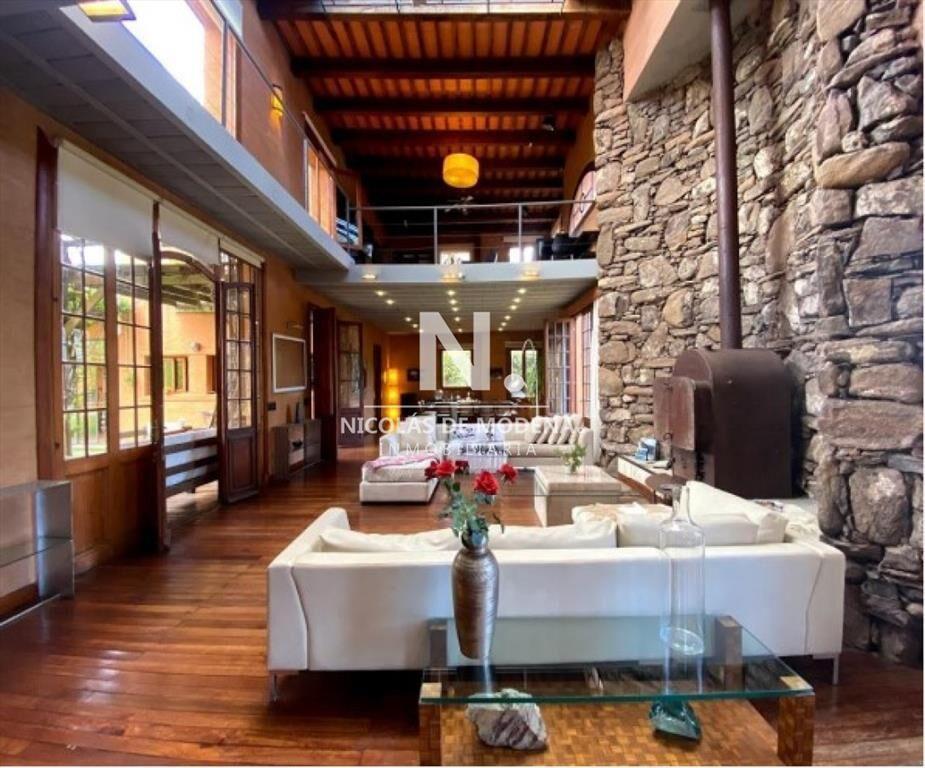 Divina Casa en venta en La Arbolada.