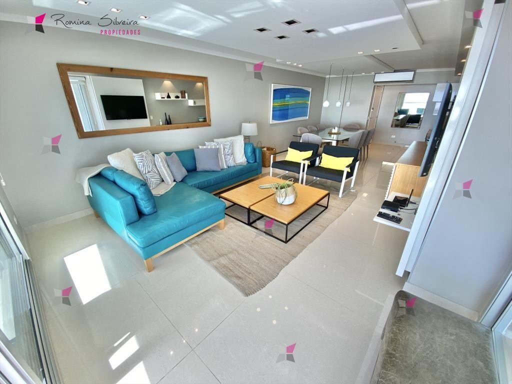 VENTA DE APARTAMENTO 3 DORMITORIOS 2 BAÑOS 1 EN SUITE EN M