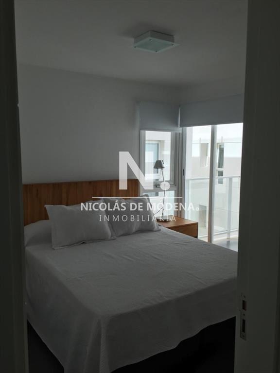 Apartamento de 2 dormitorios en venta en a metros