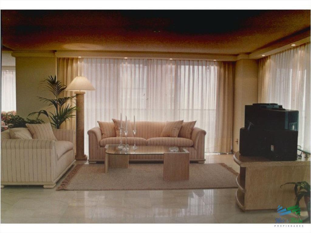 Apartamento en Mansa, 3 dormitorios *