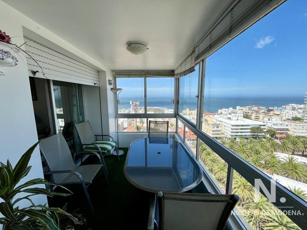 Venta Departamento - 3 dormitorios 2 baños - Peninsula