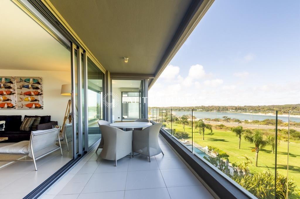 Apartamento en Tiburon Terrazas, 3 suites más