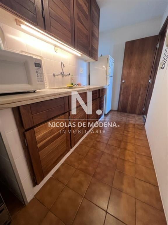 Apartamento en Peninsula a 1 cuadra playa mansa y