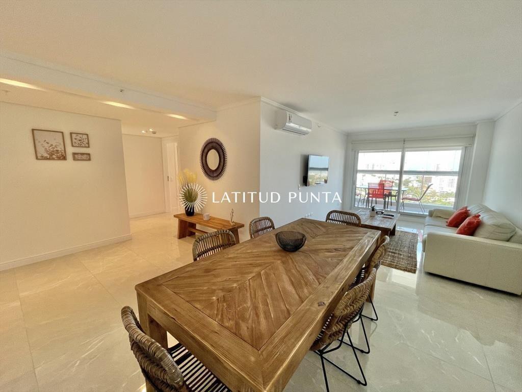 Apartamento en Mansa, 2 dormitorios, parrillero