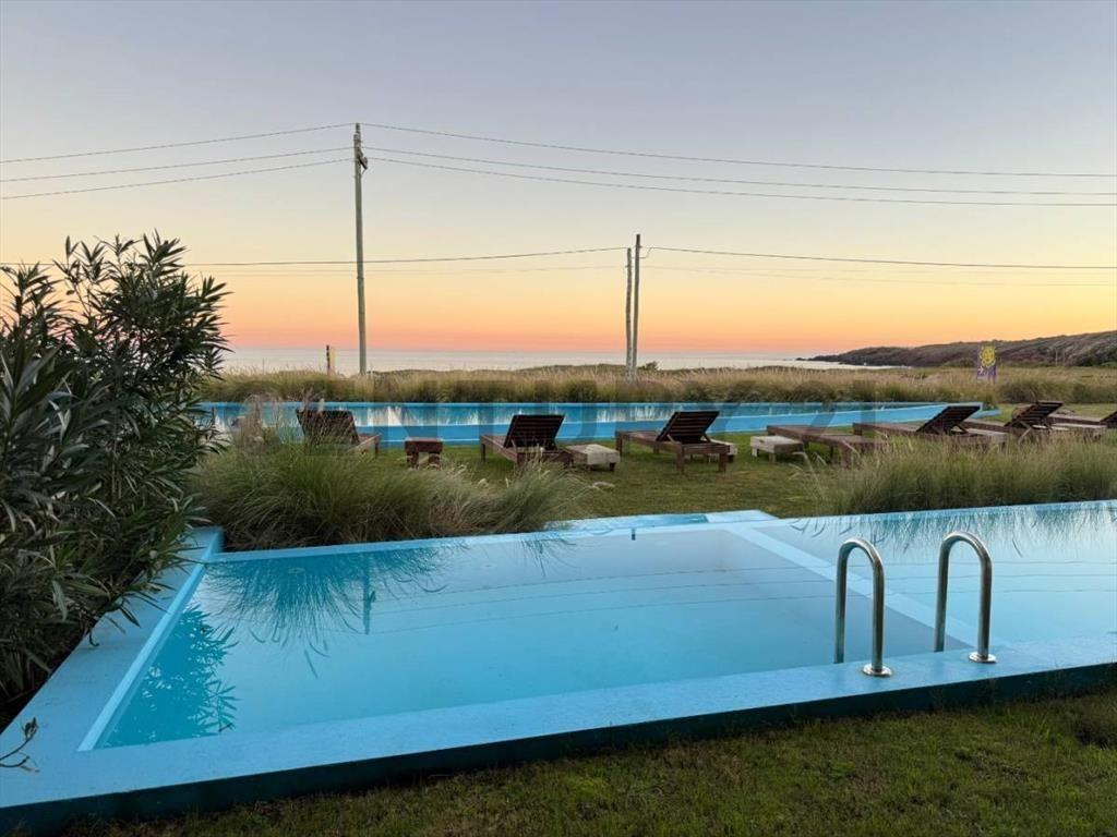 Apartamentos vista al mar, piscina privada, Playa las gr...