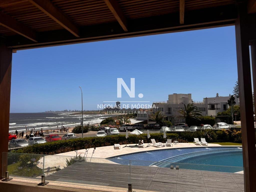 Espectacular Apartamento en La Barra frente a la
