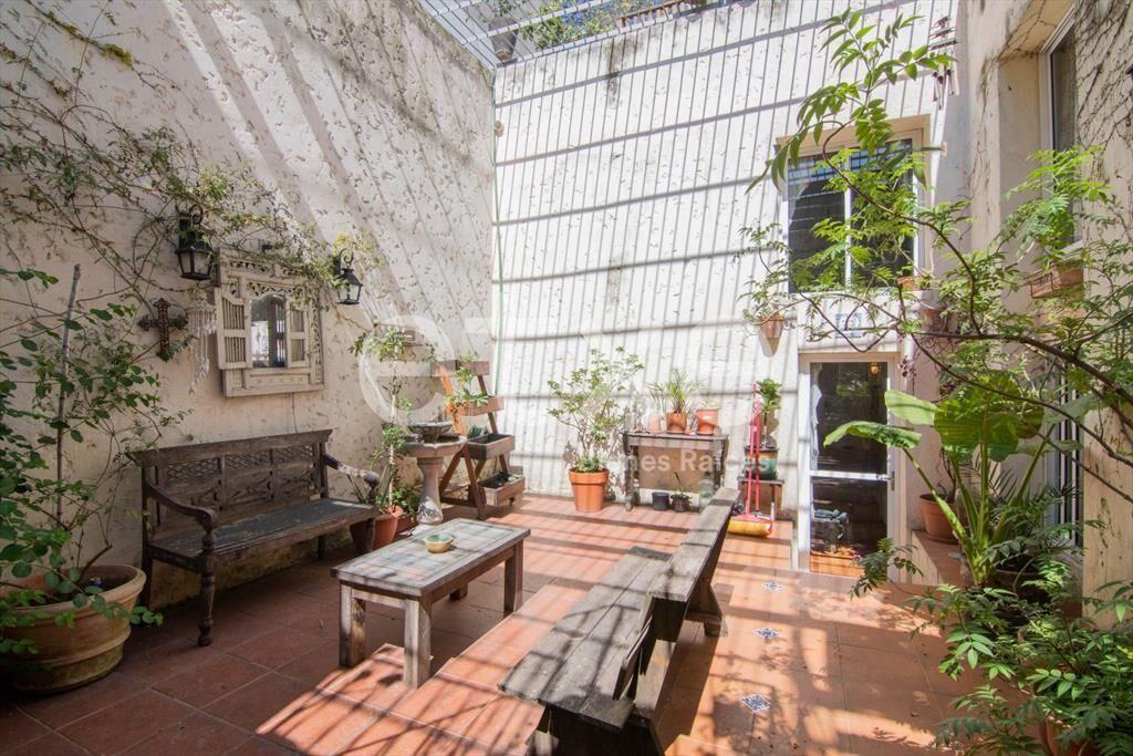 Venta de Divina Casa PH con Renta en Parque Rodo...