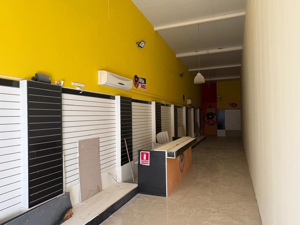 Alquiler local comercial de 110 m² en Peatonal Sarandí, Exc