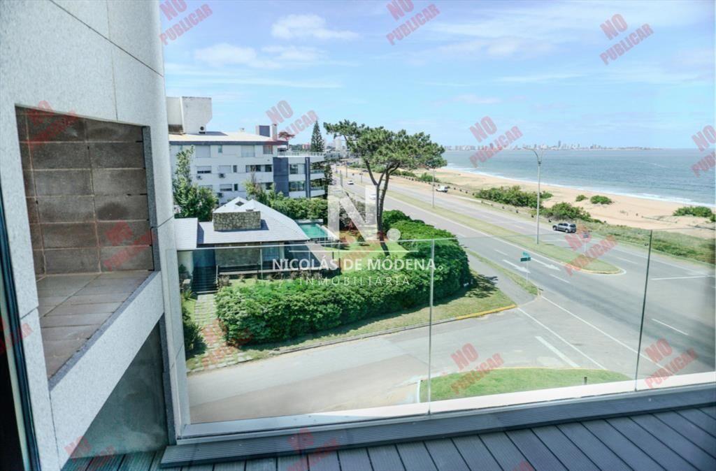 Vende apartamento equipado de 3 dormitorios al ,