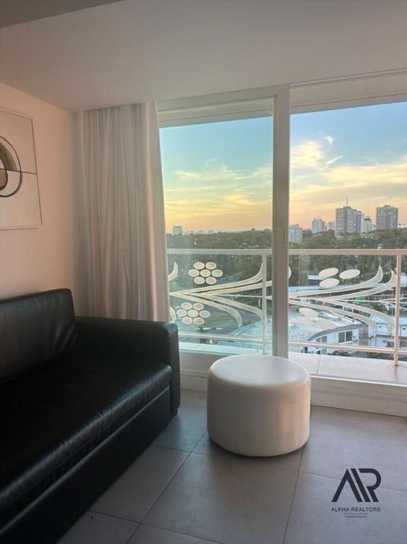 Apartamento en venta c/ cochera Avda Roosevelt