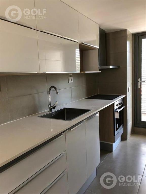 Venta Apartamento Alquilado 3 dormitorios, 2 garajes, Golf,