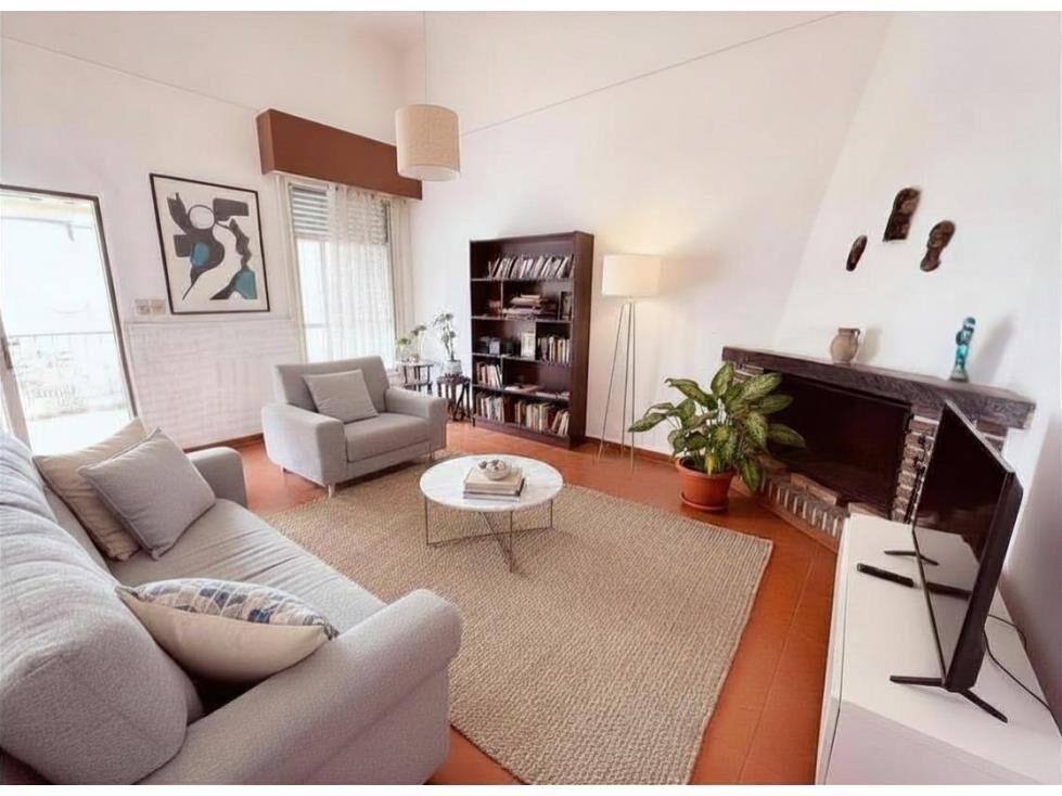 2271/4/p casa 2 dorm buceo cochera altillo jardin