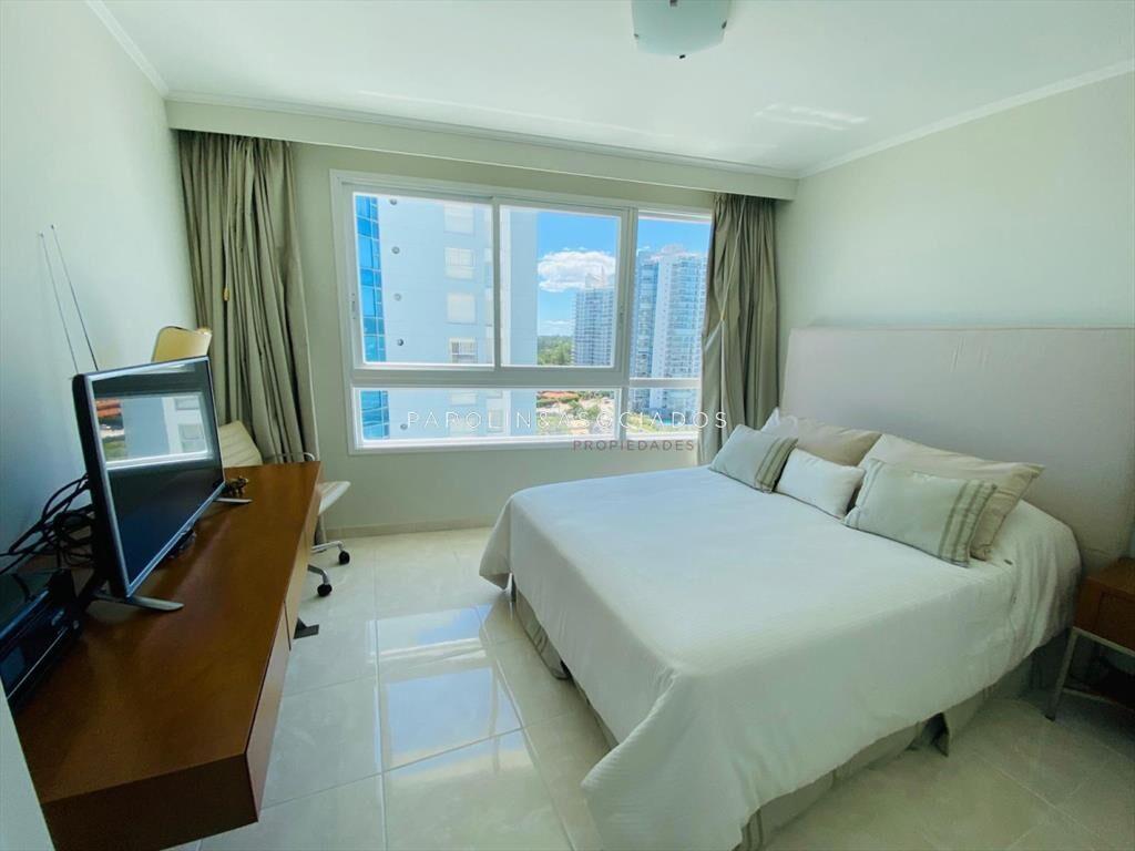 Apartamento en venta de 3 dormitorios en Tower,