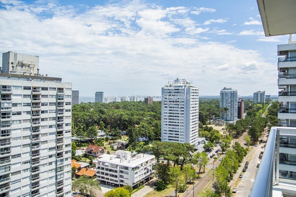 Hermoso apartamento en venta en torre Bellagio,